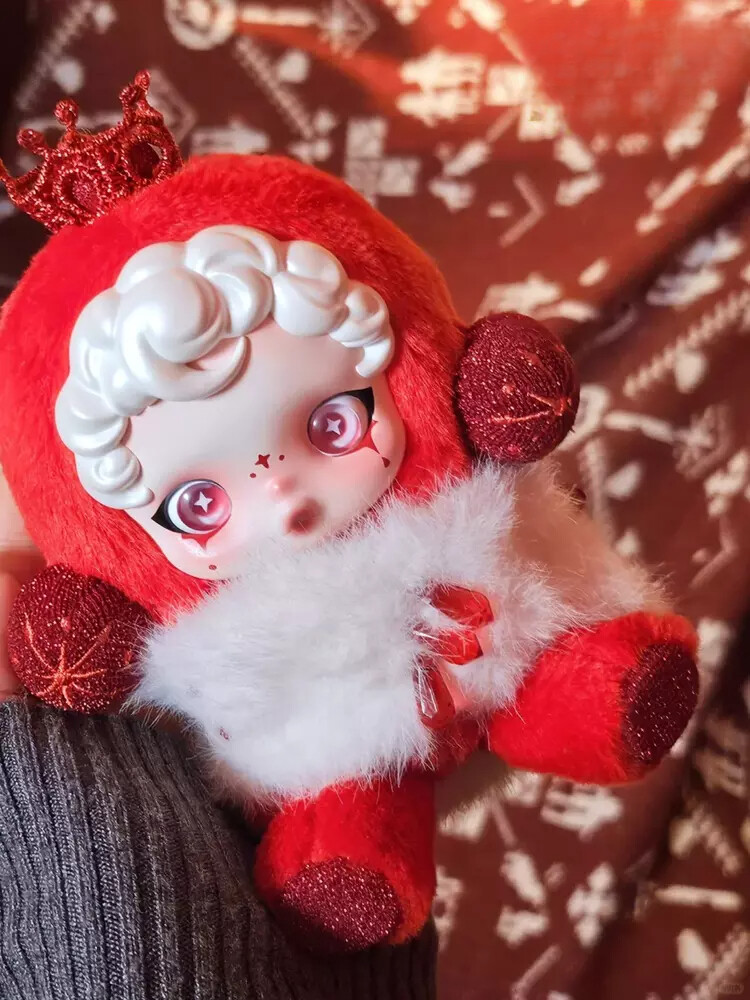 POP MART SKULLPANDA Winter Symphony Series Plush Blind Box