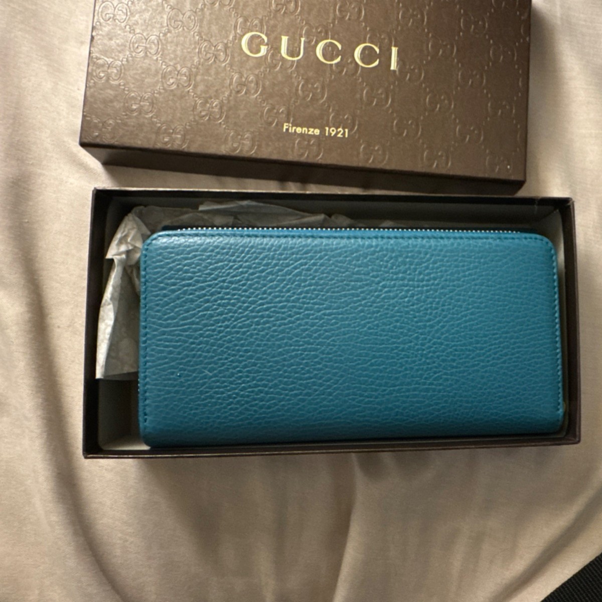 Gucci Blue Women's Zip-Around Credit Card Wallet Firenze 1921 with