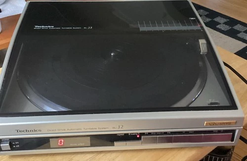 Technics Quartz Direct Drive Automatic Turntable System (SL-J2)