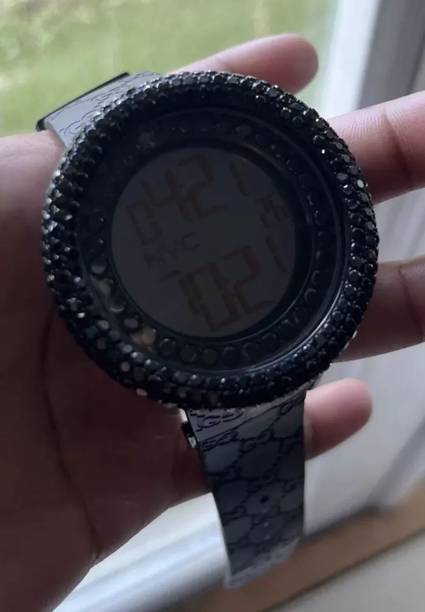 Men’s Gucci Watch For Sale.