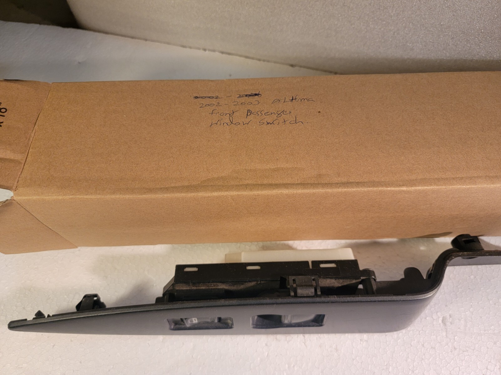 200203 Nissan Altima Power Window Power Lock Switch Bezel Passenger