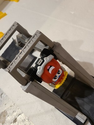 tonka chuck and friends stunt park