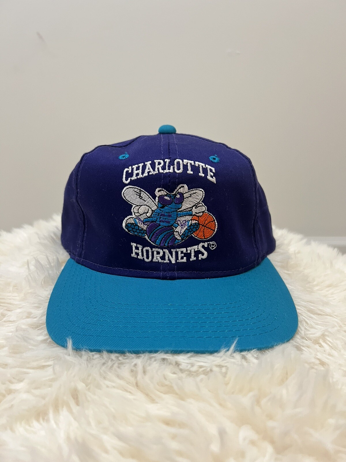 VTG Charlotte Hornets Sports Specialties Made in Sri Lanka Snapback Hat NBA