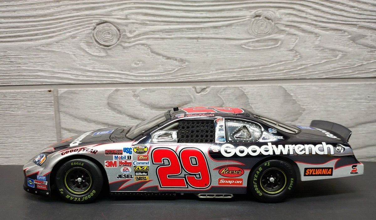 Kevin Harvick #29 Goodwrench 2006 Monte Carlo Color Chrome Kevin Harvick #29 Goodwrench 2006 Monte Carlo Color Chrome