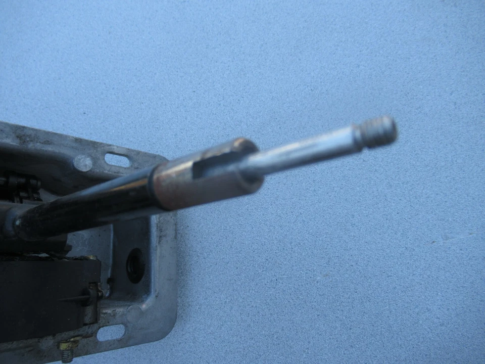 Porsche 968 Automatic Tiptronic Shifter Assembly Lever 9444261310R #19 C#604 Foto 2 de 4