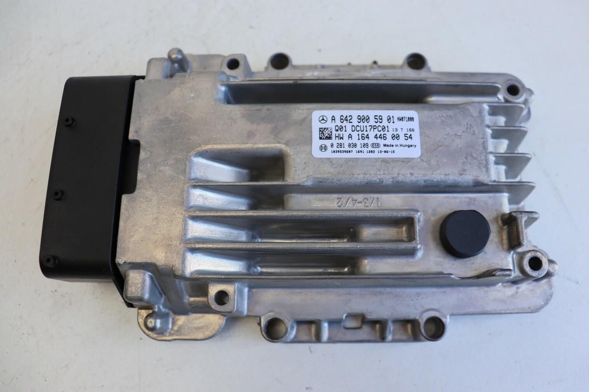 Mercedes Benz ML350 W166 Exhaust Gas Treatment Control Unit 