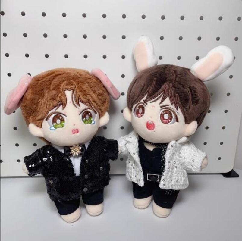 YIBO刺繍 王一博 のぬいぐるみ セット まとめ売り 肖战 Xiao Zhan王一博Wang Yibo Cotton doll 20cm Plush Doll