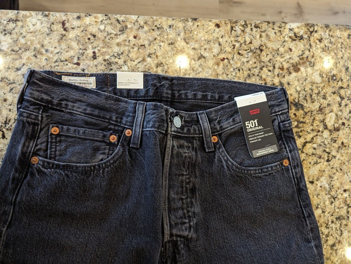 Men’s Jeans Size 31X32 LEVI’S 501 Original Straight Leg Black Jeans