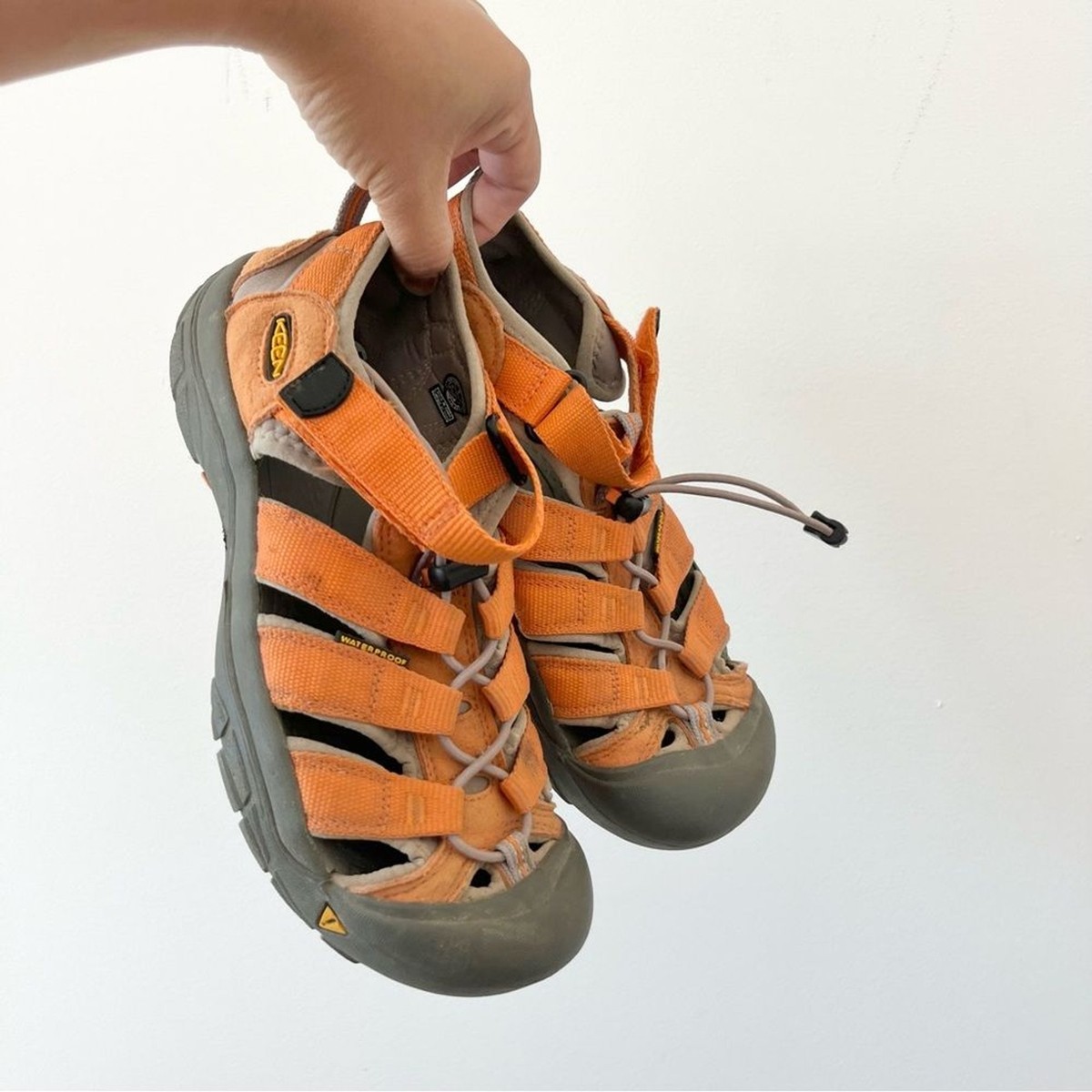 Keen Newport H2 Kids Waterproof Sandals Orange Gray Big Kids  display picture 2