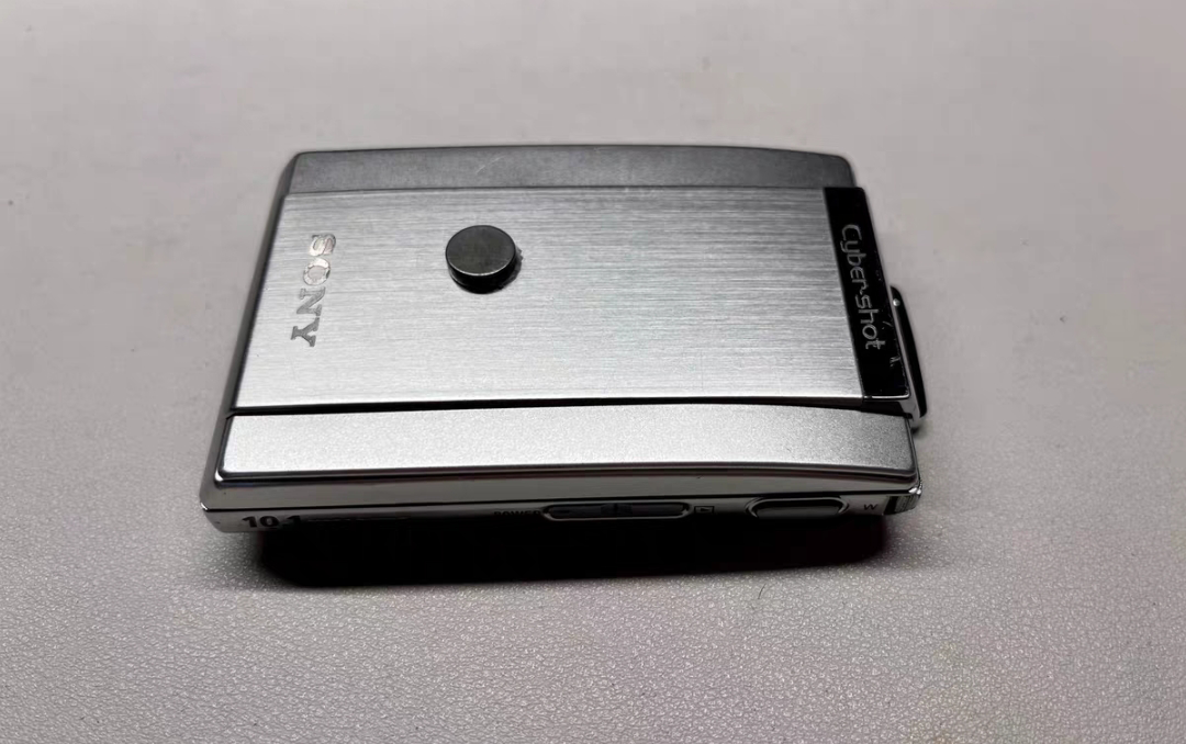 Sony Cyber-shot DSC-T300 10.1MP Digital Camera Silver-90%NEW | eBay