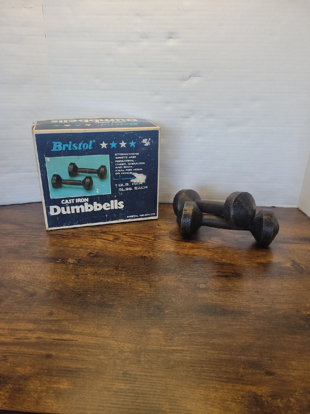 Vtg 1981 Bristol Cast Iron 5 Lbs Dumbbells In Original Box T8