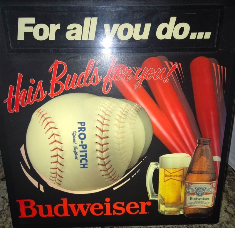 Budweiser Vintage Bar Light