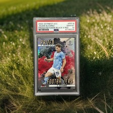 2022-23 Topps Finest UCL Man City RC Julian Alvarez Black/Red Fusion PSA 10