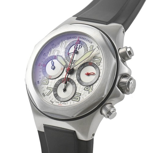GIRARD-PERREGAUX Laureato EVO3 Chronograph 80180-11-113-FK6A SW09457