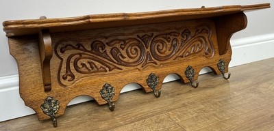 Französische Vintage Garderobe Eiche 5 Haken Wandregal geschnitzt Kleiderbügel LOT 4961