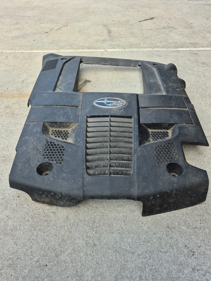 2009 to 2013 Subaru Forester Factory Engine Cover 14025aa320 Small Crack - Image 3 of 3