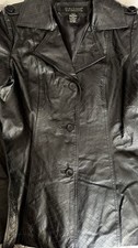 XS/S Women s Dialogue Embossed Genuine Leathe...