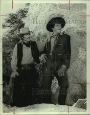 Press Photo Actors Robert Viharo, Henry Darron - sap40119