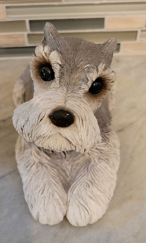 Schnauzer Dog Figure Statue Sandicast 1982 playful life-like hand cast & painted