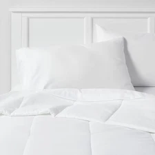 Room Essentials Percale Comforter Box Quilting Lightweight, White, Full/Queen