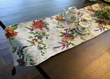 DaDa Bedding Tropical Paradise Floral Birds Festive Tapestry Dining Table Runner