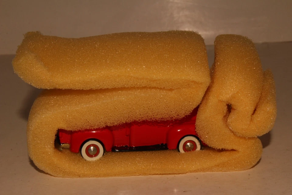 Camioneta pickup Shrock Bros 1941 Studebaker M-5 con caja escala 1:72 Foto 4 de 4