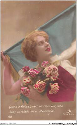 AJRP6-0580 - WOMEN - WHEN IT FLOATS IN THE WIND OF THE FRENCH SOUL GUSHES THE
