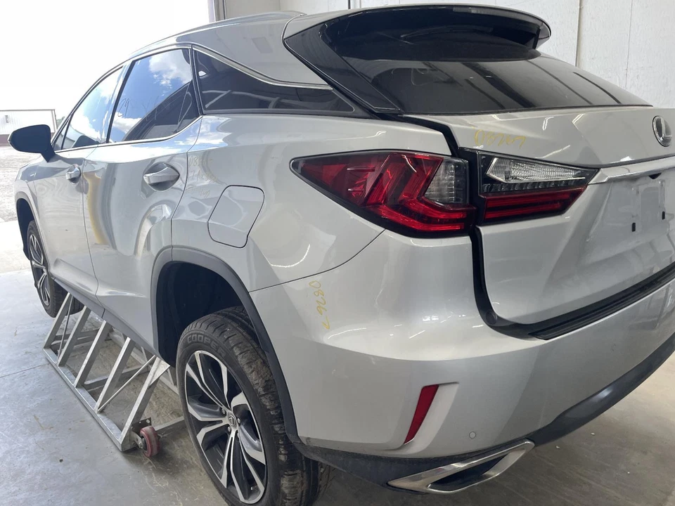 Compresor de aire acondicionado usado para: Lexus RX350 2017 grado A Foto 3 de 4