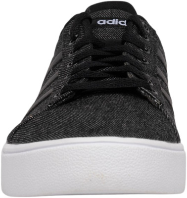 adidas gazelle silver green womens adidas Men's Daily 4.0 Sneaker