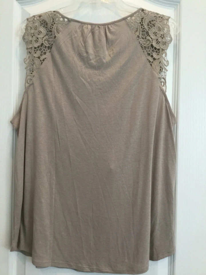 Blusa Pullover H M Mujer Talla L Beige Corte Encaje Trabajo en Hombros Sin Mangas 21 Foto 4 de 4