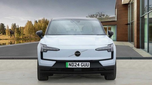 2024 Volvo EX30 Ultra, Single Motor Extended Range, Electric ESTATE Electric Aut - Picture 8 of 24
