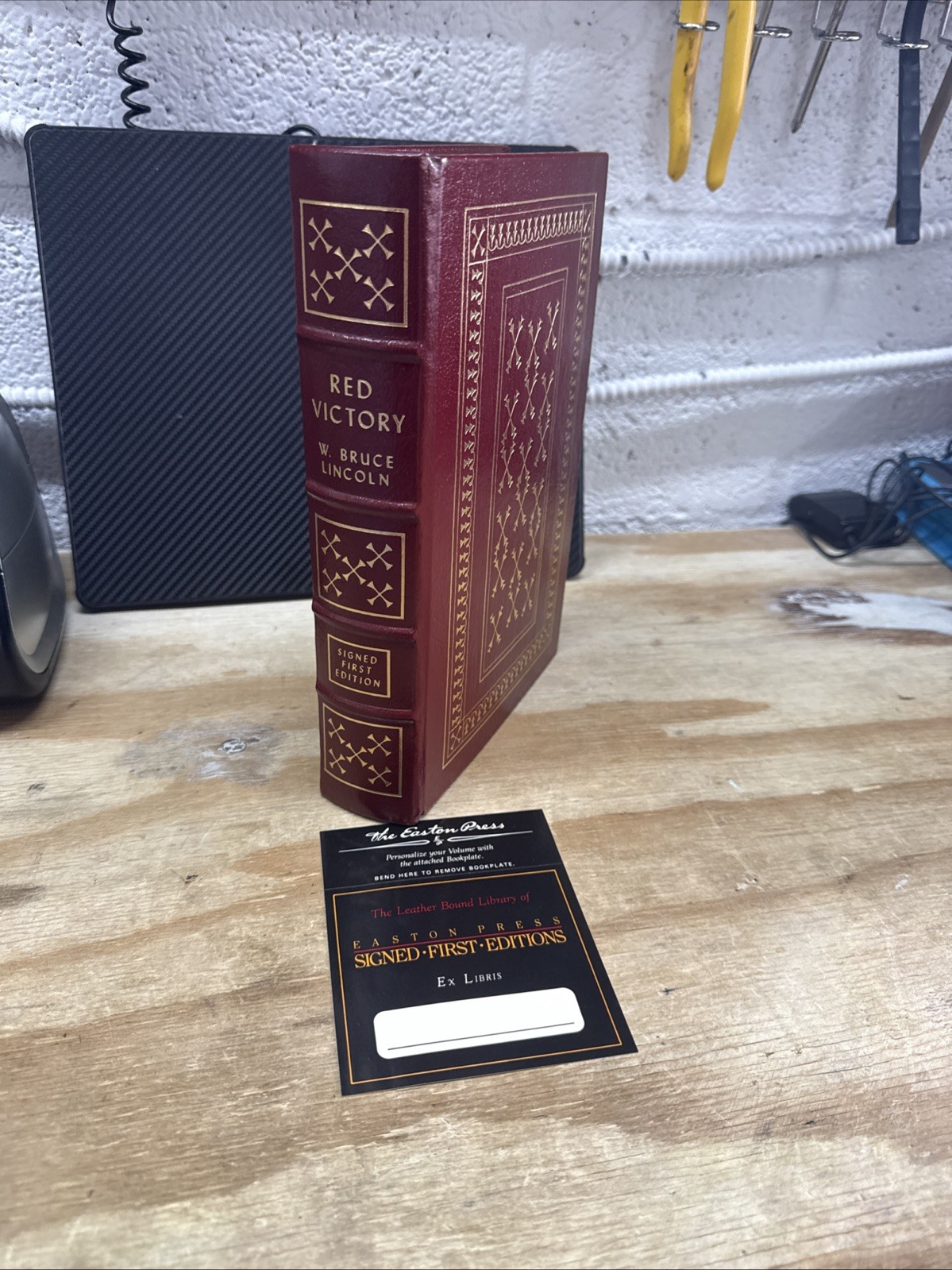 Red Victory By W. Bruce Lincoln Easton Press 1989 1St Edition Signed
