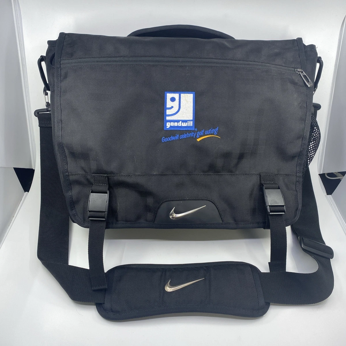 Nike Large Men's Messenger Bags for sale | eBay