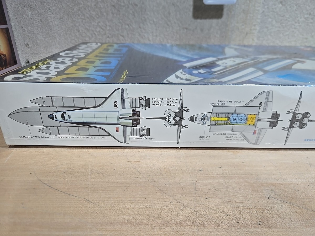 VTG 1/100 Tamiya Space Shuttle Orbiter NASA Model Kit Spacecraft