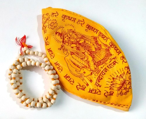 Natural Tulsi Beads Mala With Gomukh Bag (Standard Size, Off-White) - Picture 2 of 2