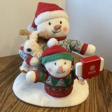 Hallmark “Cozy Christmas Selfie” Plush With Sound, Light & Motion 2020