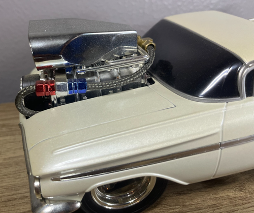 Vintage Muscle Machines White 1959 Chevrolet El Camino 1:18 Scale Diecast Car - Picture 4 of 10