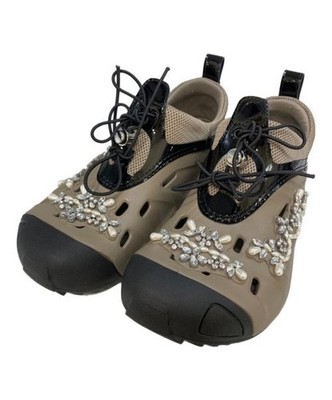 crocs      × Simone Rocha              quicktrail beige