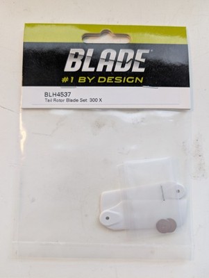 Blade 300 X Tail Rotor Blade Set: 300 X BLH4537