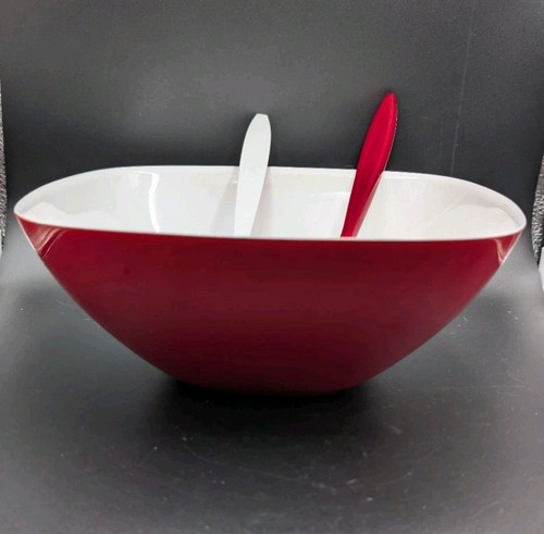 Ensaladera Fratelli Guzzini 9,75" MCM con pinzas para servidores acrílico rojo Italia años 60 - Imagen 2 de 11
