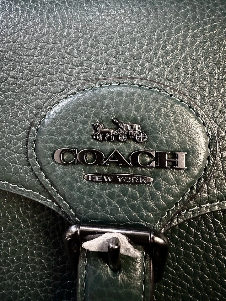 Alforja Coach Amelia. Herrajes metálicos verde azulado oscuro con pistola Foto 2 de 4