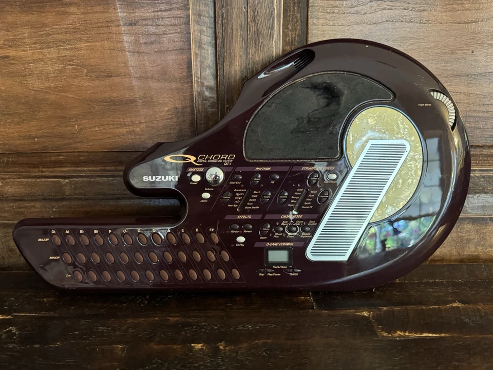 Suzuki Q-Chord QC1 Digital Songcard Gitarre Keytar Synthesizer Ist-Zustand Teile/Reparatur - Bild 2 von 4