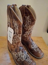 Shyanne Lasy Floral Embroidered Western Boots Girls 5Y Square Toe leather