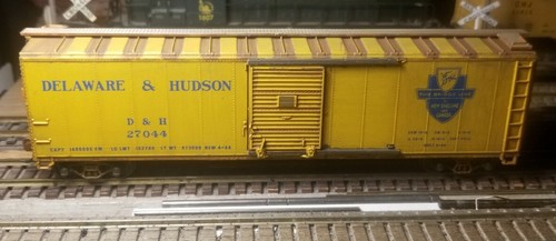 Athearn 50' Boxcar #27044 desgastado, coche detallado, Kadees RTR | Zustand: Used