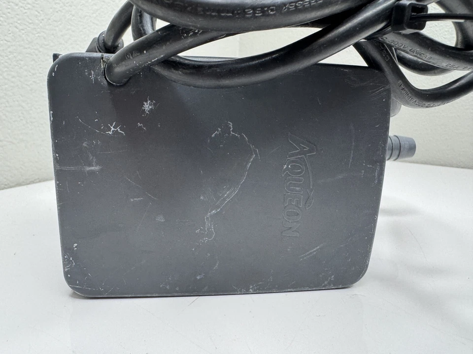 Bomba sumergible Aqueoun 110w, 4000L/H Foto 2 de 4