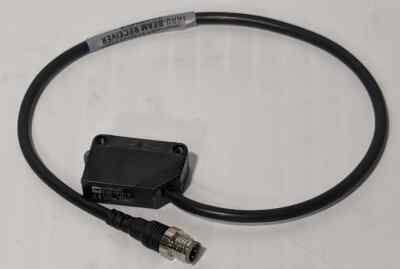 Omron E3Z-T81A-D Photoelectric Sensor, Green LED Indicating Light 