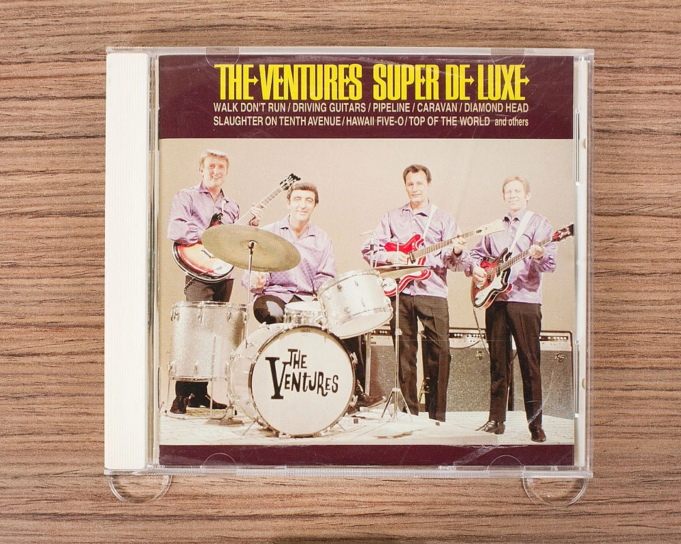 The Ventures - Super De Luxe CD (Japan 1996 Liberty) TOCP-50109 - Image 2 of 4