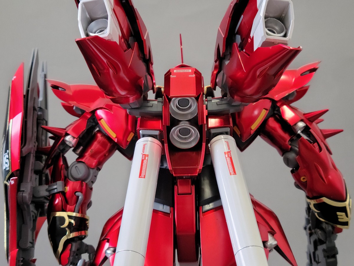 Bandai MG 1/100 MSN-06S Sinanju 