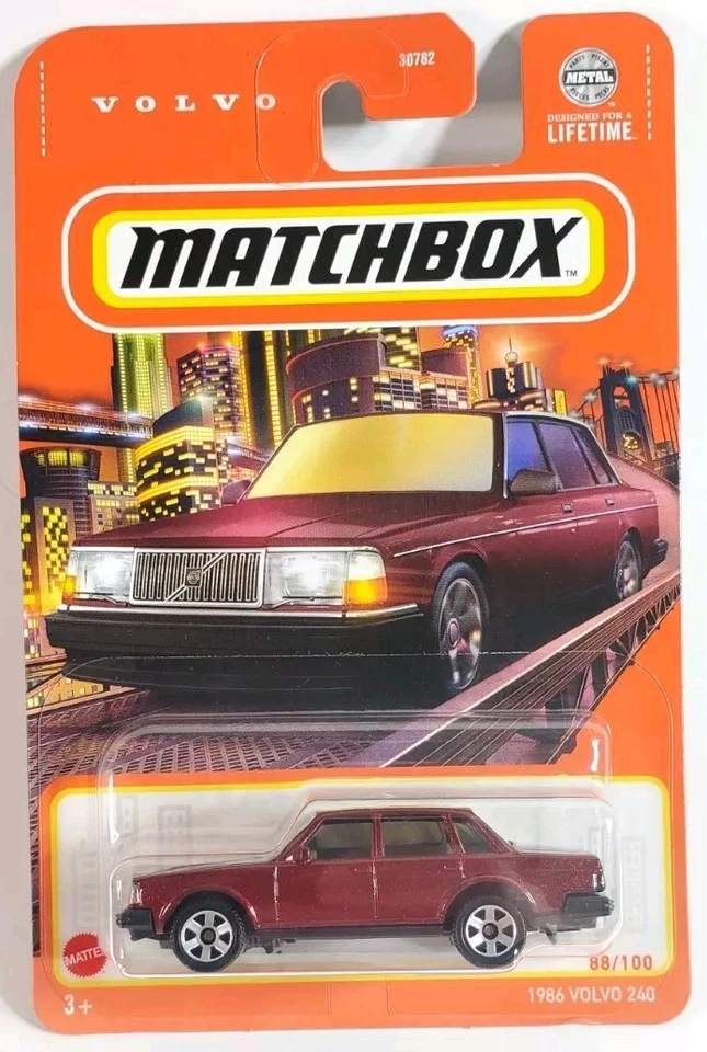 2 Car Lot Matchbox - 1986 Volvo 240  Red 2025 Yellow 2026 - Image 2 of 3