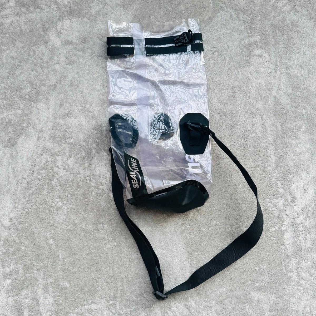 Supreme SealLine Discovery Dry Bag 5L Clear SS19 | eBay Supreme SealLine Discovery Dry Bag 5L Clear SS19 | eBay